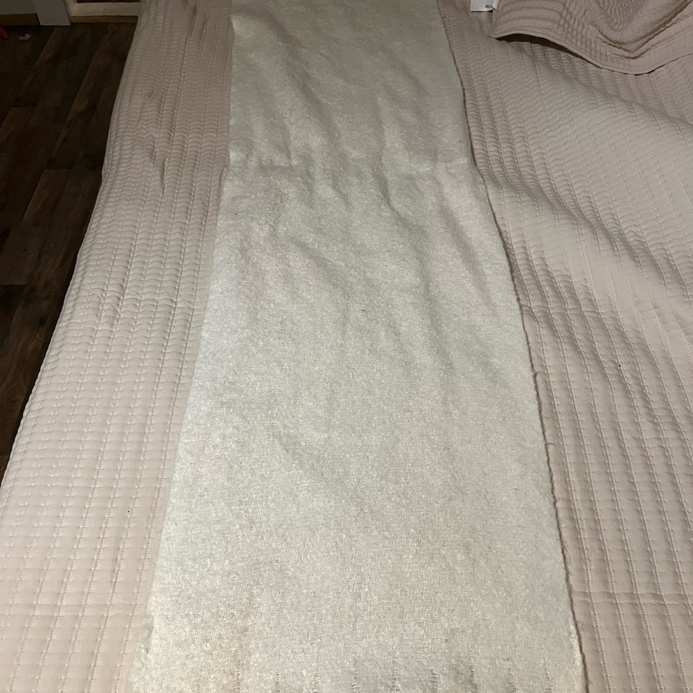Luxurious white winter‎ scarf